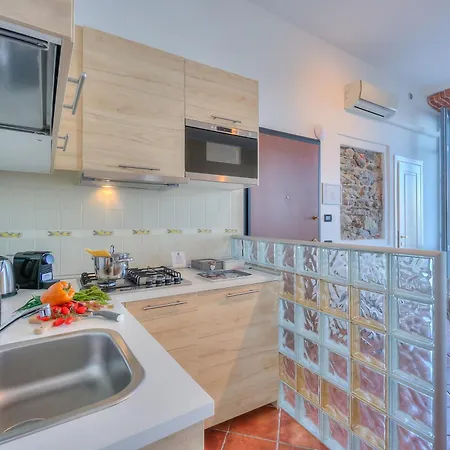 Aparthotel Arona أرونا