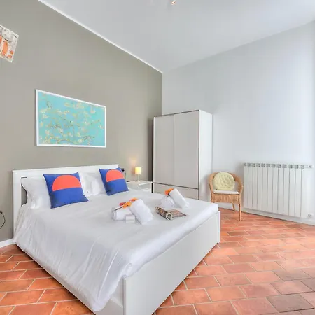 Aparthotel Arona ארונה