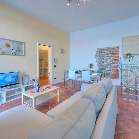 Aparthotel Arona 4* أرونا