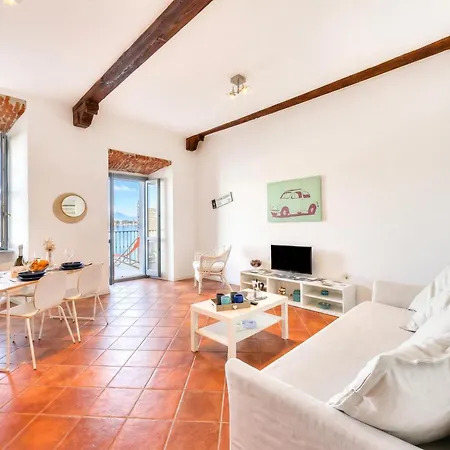 Aparthotel Arona Apartment 4*